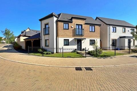 Penard Crescent, Kingsmead, Milton... 3 bed detached house for sale