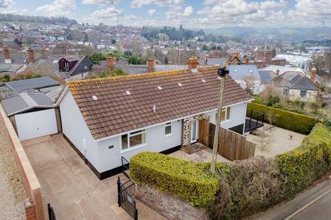 Barnfield, Crediton, EX17 2 bed detached bungalow for sale