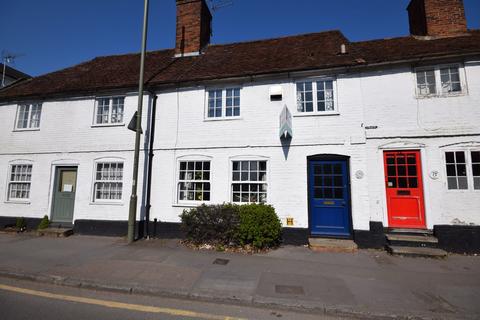 West Street, Farnham, Surrey, GU9 2 bed terraced house for sale