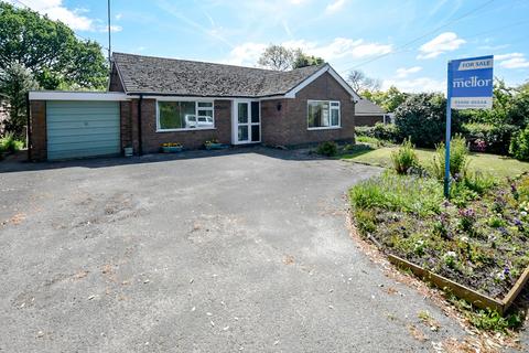 Lower Green, The Avenue, Comberbach 2 bed bungalow for sale