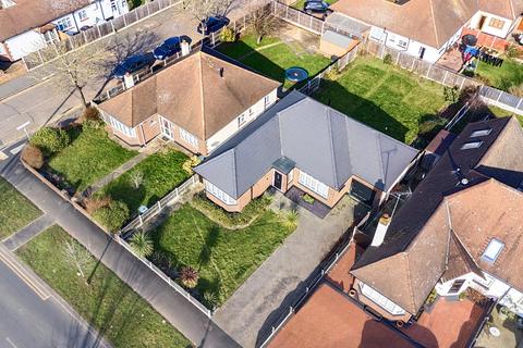 Bridgwater Drive, Westcliff
