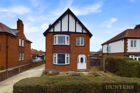 West Park Avenue, Scarborough 3 bed detached house for sale