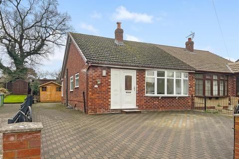 2 bedroom semi-detached bungalow for sale