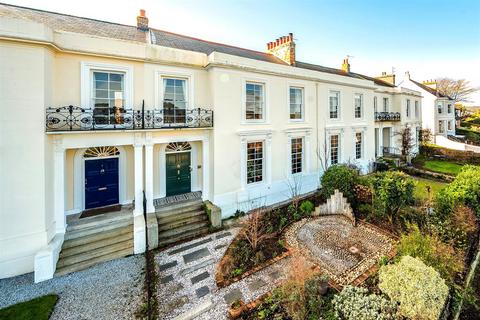 Falmouth 5 bed terraced house for sale