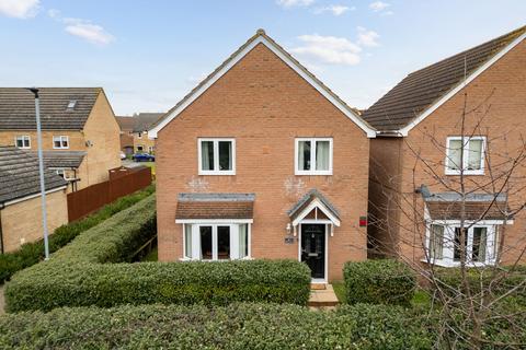 Bullen Close, Longstanton, CB24 4 bed detached house for sale