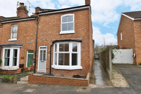 North Villiers Street, Leamington Spa 2 bed end of terrace house for sale
