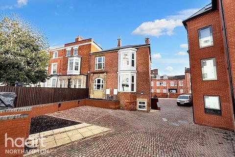Derngate, Northampton 2 bed terraced house for sale