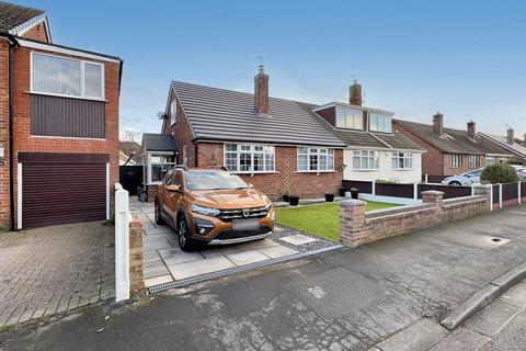 Lambourn Avenue, Widnes, WA8 5DE 3 bed semi