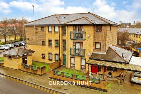 Ireton Street, Bow E3 1 bed apartment for sale