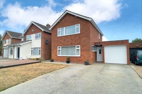 St. Peters Close, Henley, Ipswich, IP6 3 bed detached house for sale