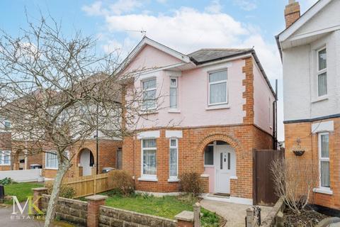 Fenton Road, Bournemouth BH6 3 bed detached house for sale