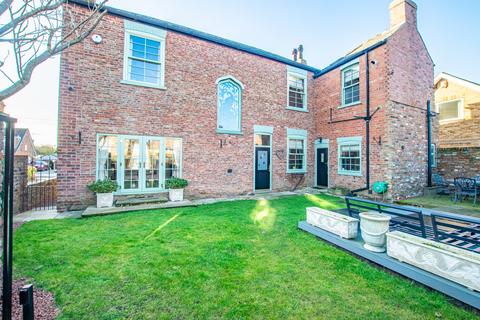 West Cowick, Goole DN14 5 bed detached house for sale