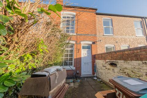Staples Street, Nottingham NG3 2 bed end of terrace house for sale