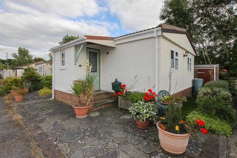 Elm Court Park, Chelmsford Road... 2 bed mobile home for sale