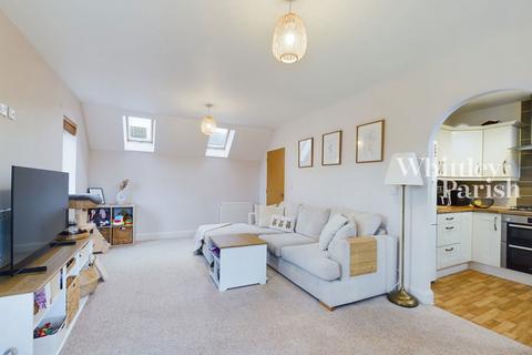 Honeysuckle Way, Attleborough NR17 2 bed detached house for sale