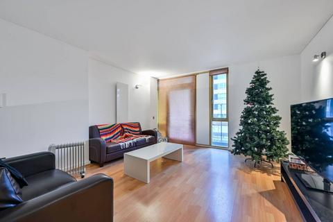 Becquerel Court, Greenwich, London, SE10 2 bed flat for sale