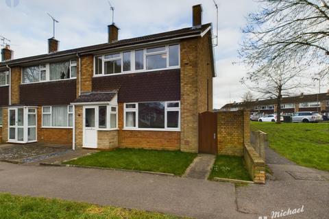 Chadwell Path, Aylesbury... 3 bed end of terrace house for sale