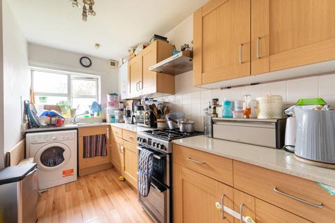 Chesham Street, Neasden, London, NW10 1 bed flat for sale