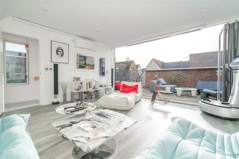 Marwood Square, London, N10 5 bed end of terrace house for sale