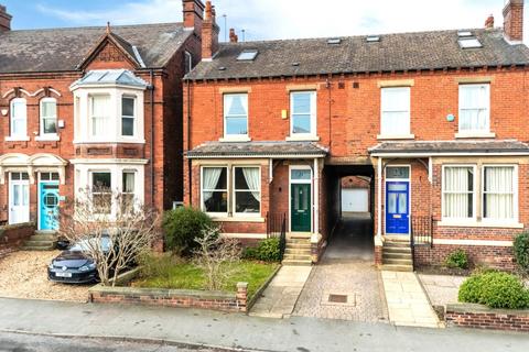 Agbrigg Road, Wakefield, WF2 5 bed detached house for sale
