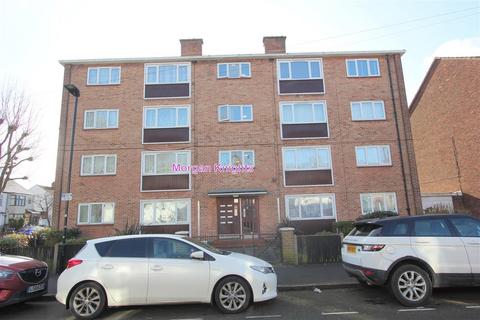 Manor Park E12 2 bed apartment for sale