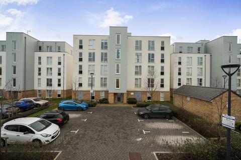 Hawker Drive, Addlestone KT15 1 bed apartment for sale