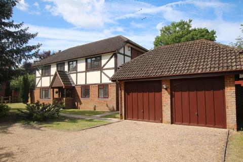 OFF THE MOUNT, FETCHAM, KT22 5 bed detached house for sale
