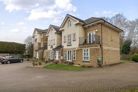 Bluebell Court, Ring Road, Leeds, LS14 3 bed duplex for sale