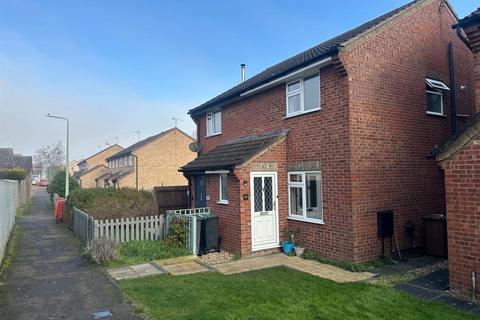 Melford Road, Stowmarket IP14 2 bed semi