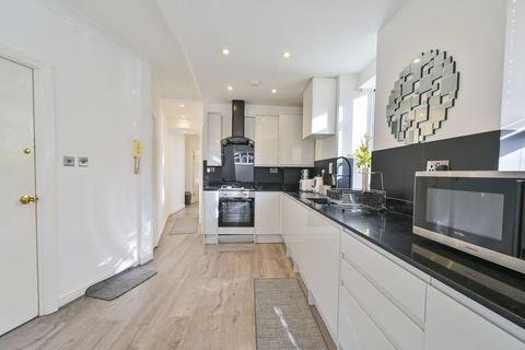 Charlbert Street, St John's Wood... 2 bed flat for sale