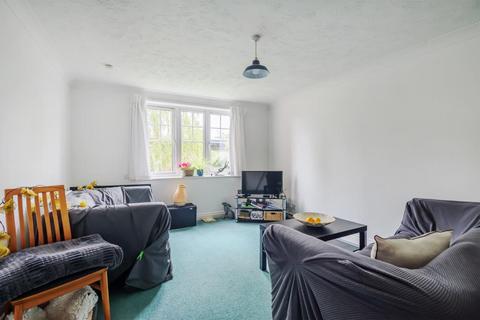 Newbury,  Berkshire,  RG14 2 bed flat for sale