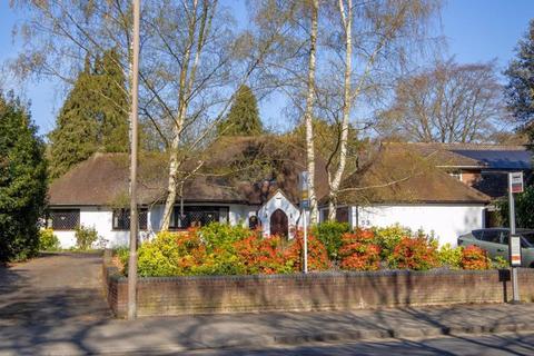 Shenfield Road, Brentwood CM15 3 bed detached bungalow for sale
