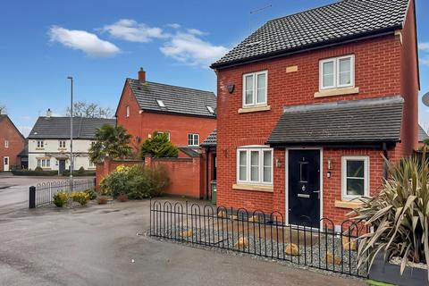 Mill Field Avenue, Leicester LE8 3 bed detached house for sale