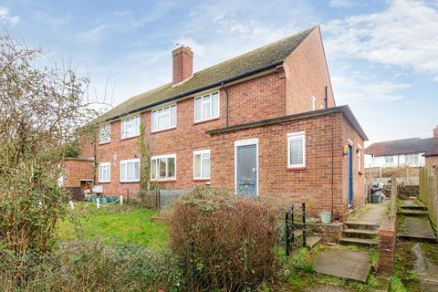 Glenhurst Avenue, Ruislip, Middlesex 2 bed maisonette for sale