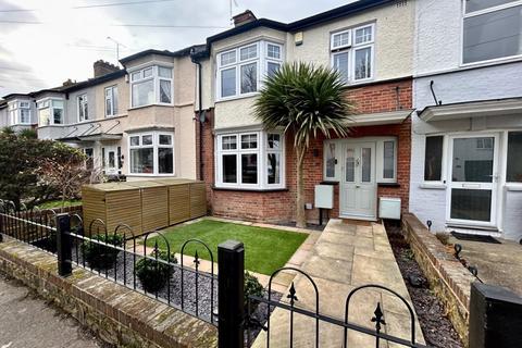 Milton Avenue, Gravesend, Kent 4 bed terraced house for sale