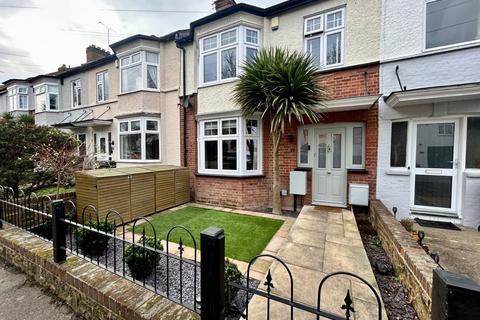 Milton Avenue, Gravesend, DA12 4 bed terraced house for sale