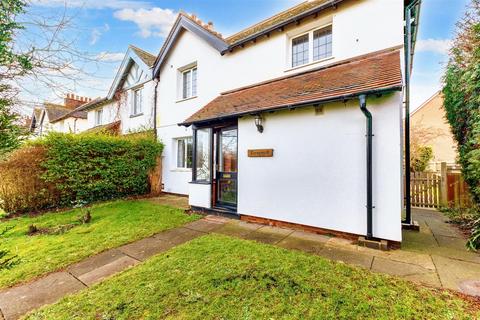 Blacksmiths Lane, Cropthorne... 3 bed semi