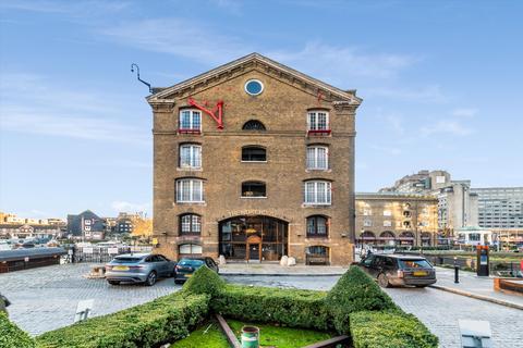Ivory House, St Katharine Docks... 4 bed apartment for sale
