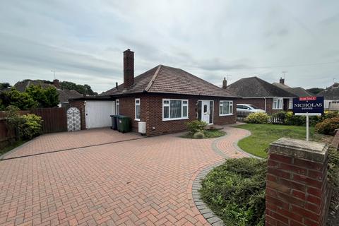 Mill Lane, Felixstowe IP11 2 bed detached bungalow for sale