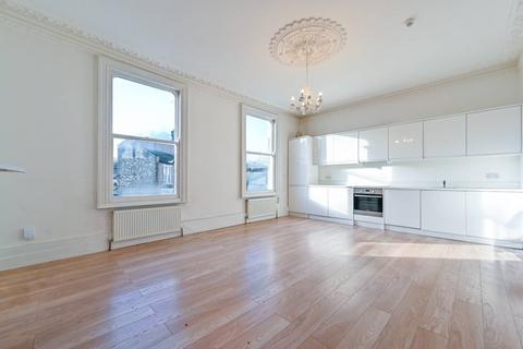 Cardozo Road, Hillmarton Conservation... 2 bed flat for sale