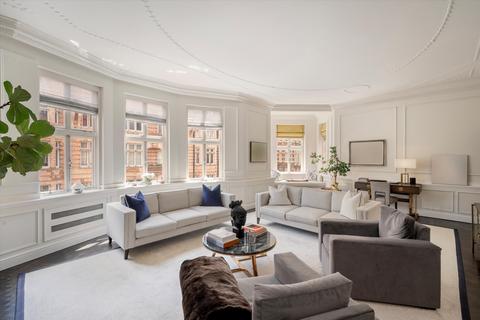 Mount Street, Mayfair, London, W1K 2 bed flat for sale