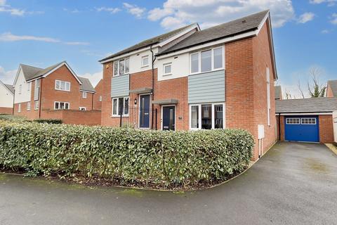 Cave Crescent, Coalville, LE67 3 bed semi