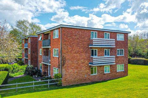Claremont Court, Windsor Close... 2 bed apartment for sale