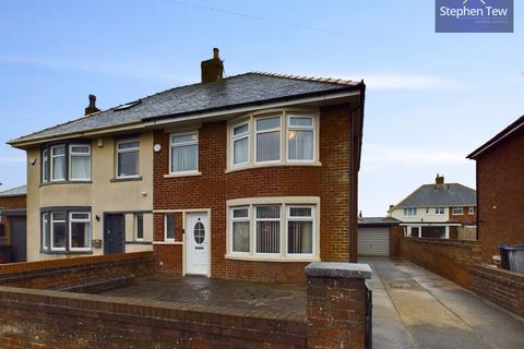 Rutherford Place, Blackpool, FY4 3 bed semi