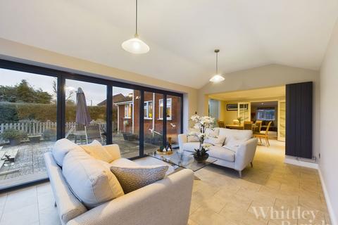Norwich Road, Attleborough NR17 4 bed detached house for sale