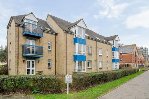 Atlantic Close, Hampshire SO14 1 bed flat for sale