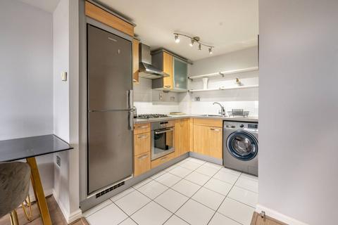 Ammonite House, Stratford, London, E15 1 bed flat for sale