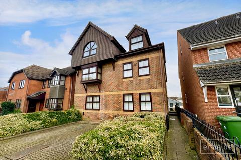 Southampton SO15 2 bed maisonette for sale