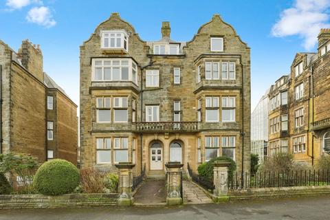 Esplanade, Scarborough YO11 2 bed apartment for sale