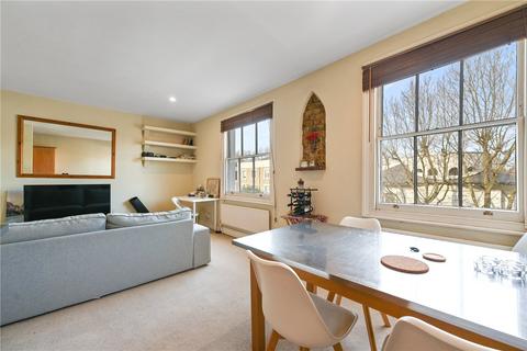 Warwick Gardens, Kensington, London, W14 2 bed apartment for sale